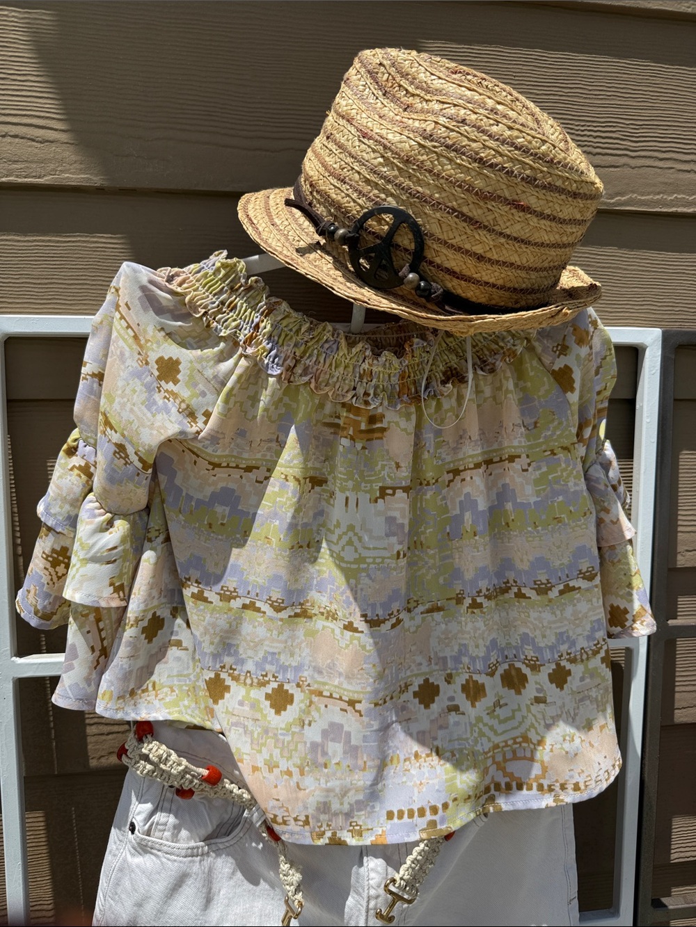 Scala "Pronto" unisex OS Woven Straw Hat w/Leather band & wood Peace ✌️ beads